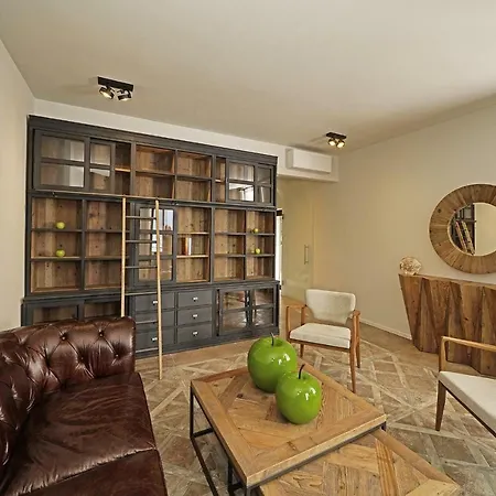 Victoria: Luxury Waterfront With Splendid Views Villa Gargnano